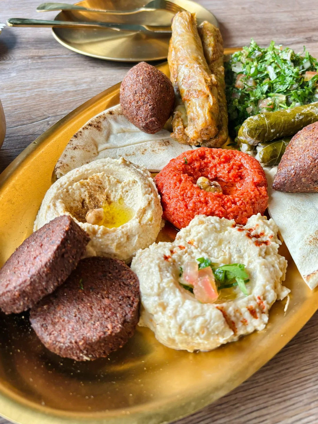 Sometimes I'm in the mood for some Mediterranean grub!