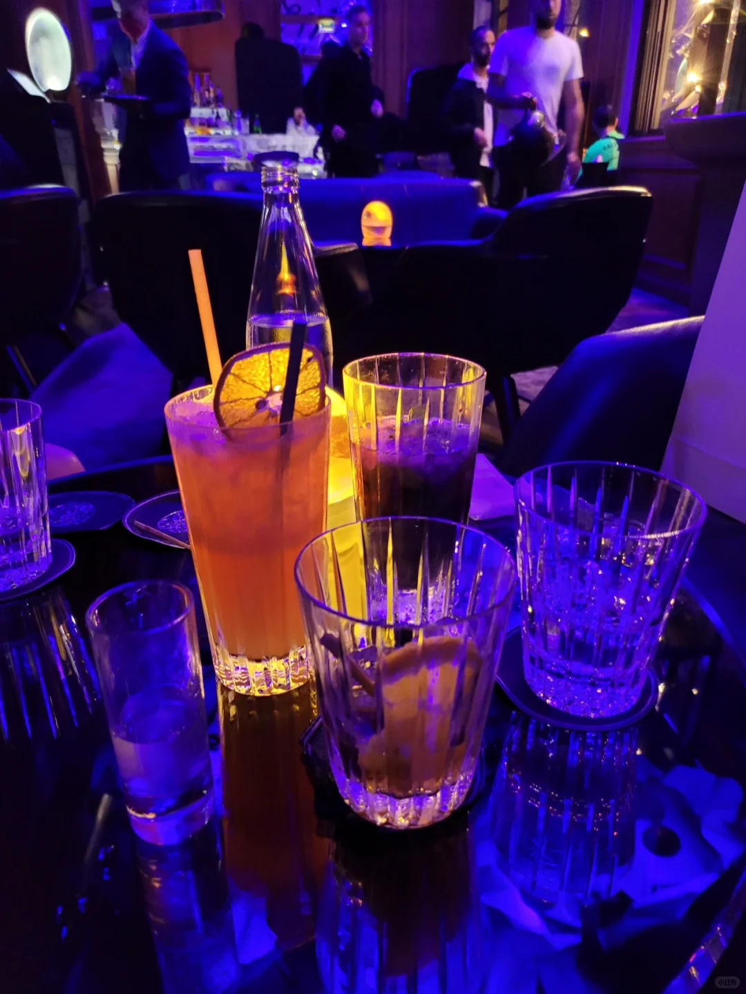 Paris | A Bar That Feels Like Home, You Must Check It Out! ❗