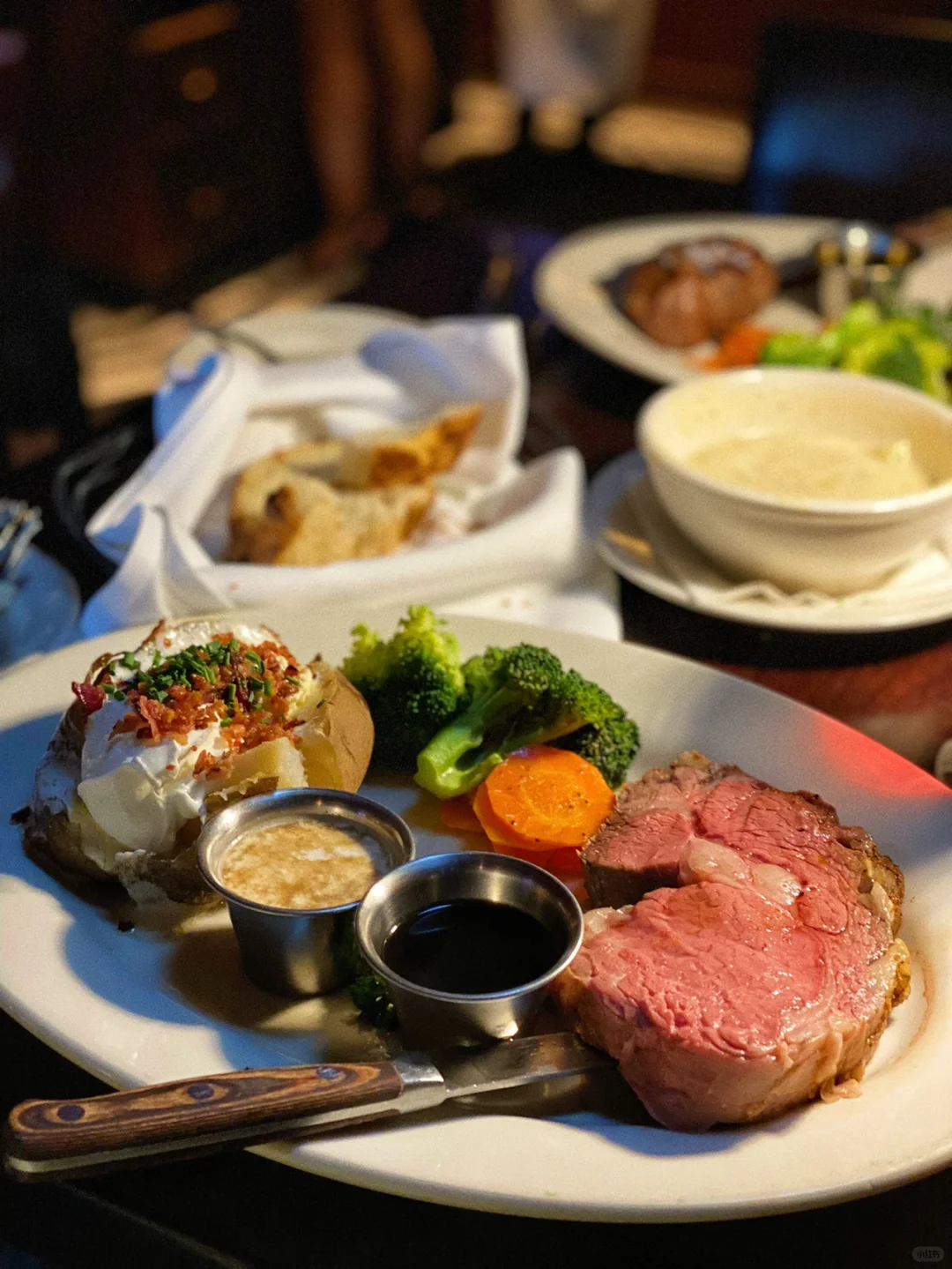 Bay Area Eats 🥩 The 40-Year Gem Steakhouse in the Heart of the Universe 🍴