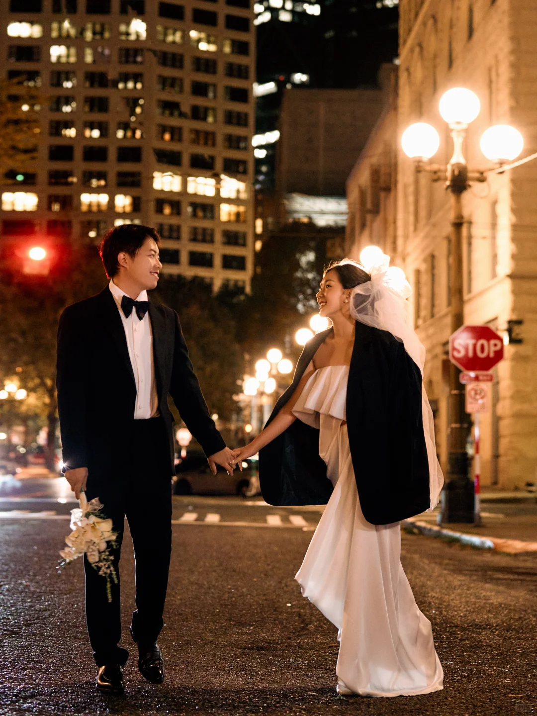 Seattle Nights Unfading | Unique Wedding Photos Under the Twilight 📸