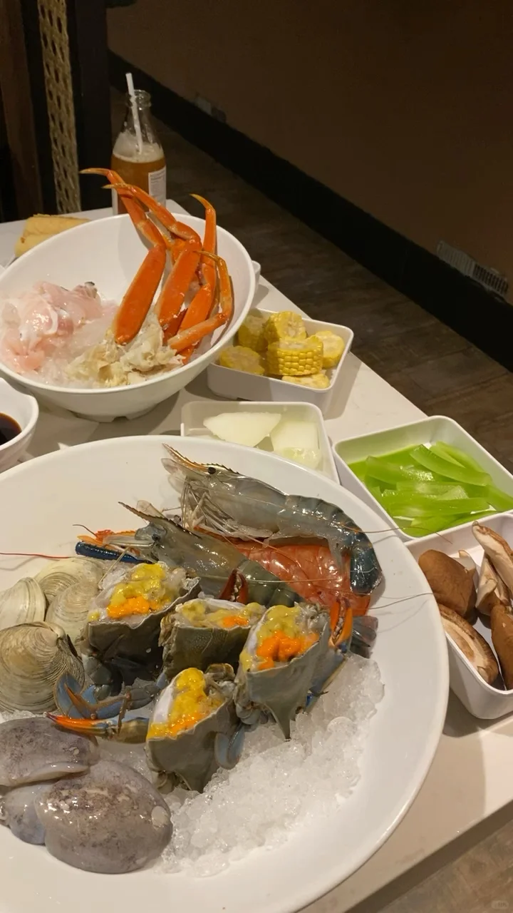 The Ultimate Hotpot Destination on 8th Avenue!! Xi Yue Hui!