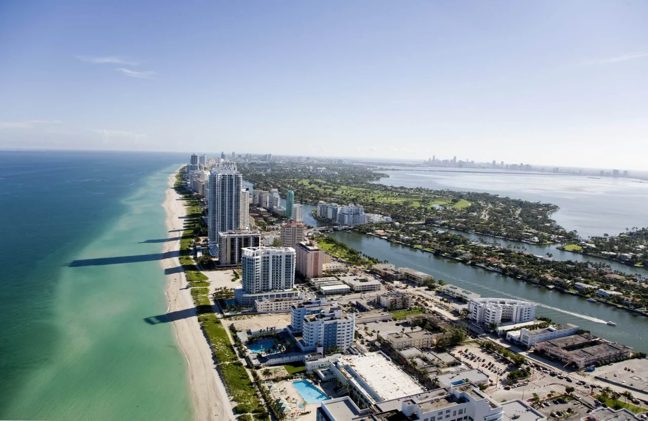 Tiger On The Go: Exploring the USA - Miami South Beach Air Tour