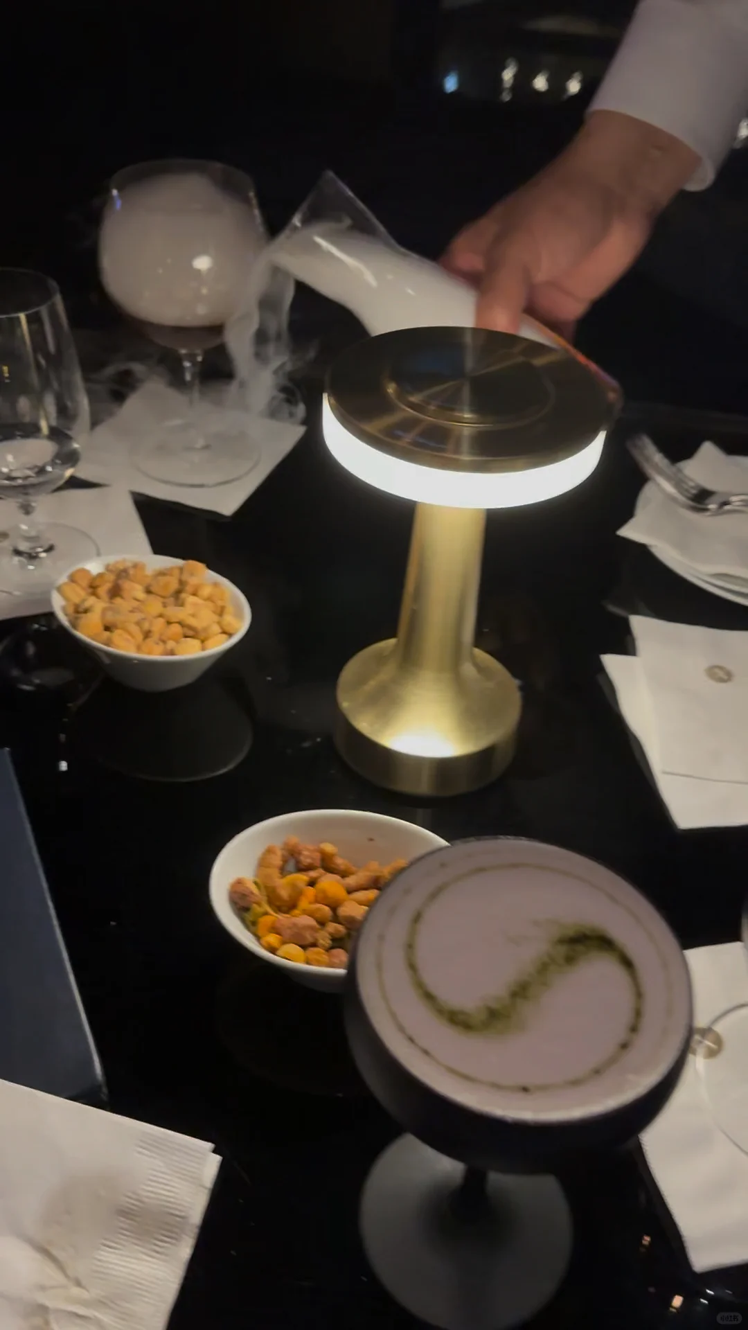 Riverside Night View Restaurant and Bar in Chicago