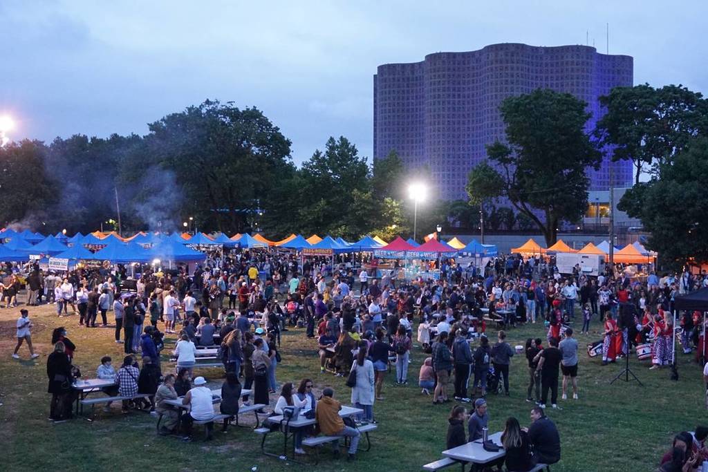 This Free NYC Night Market Is One Of The Best In The World — With $6 Food From 90+ Countries