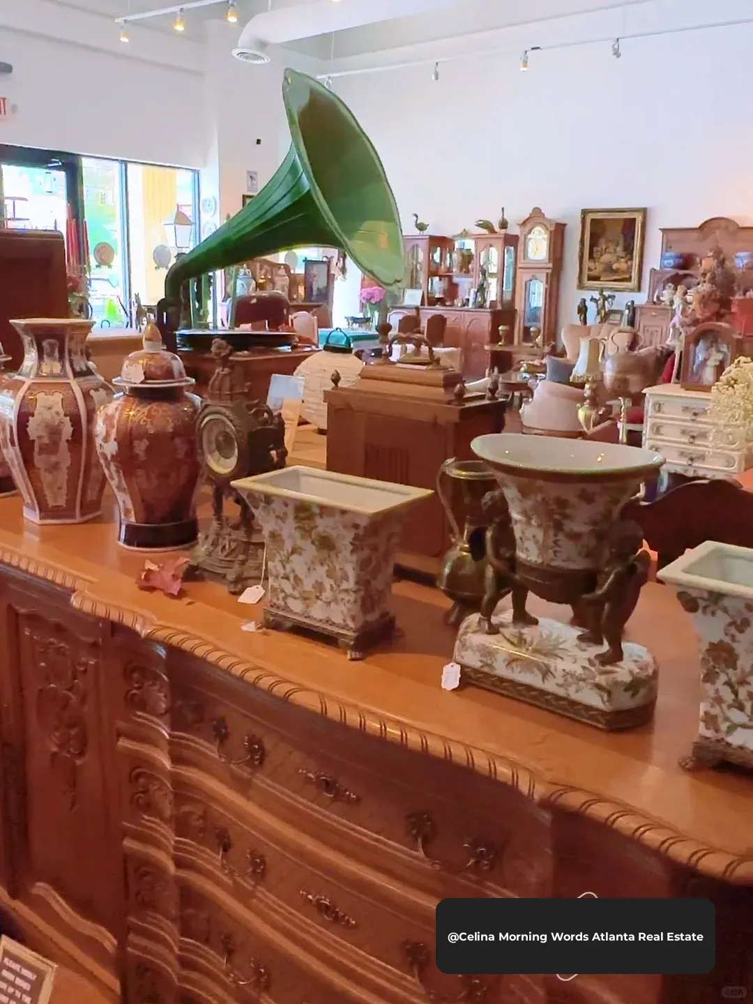 Stealing a Moment of Leisure: Finally Visited Atlanta's Vintage Café