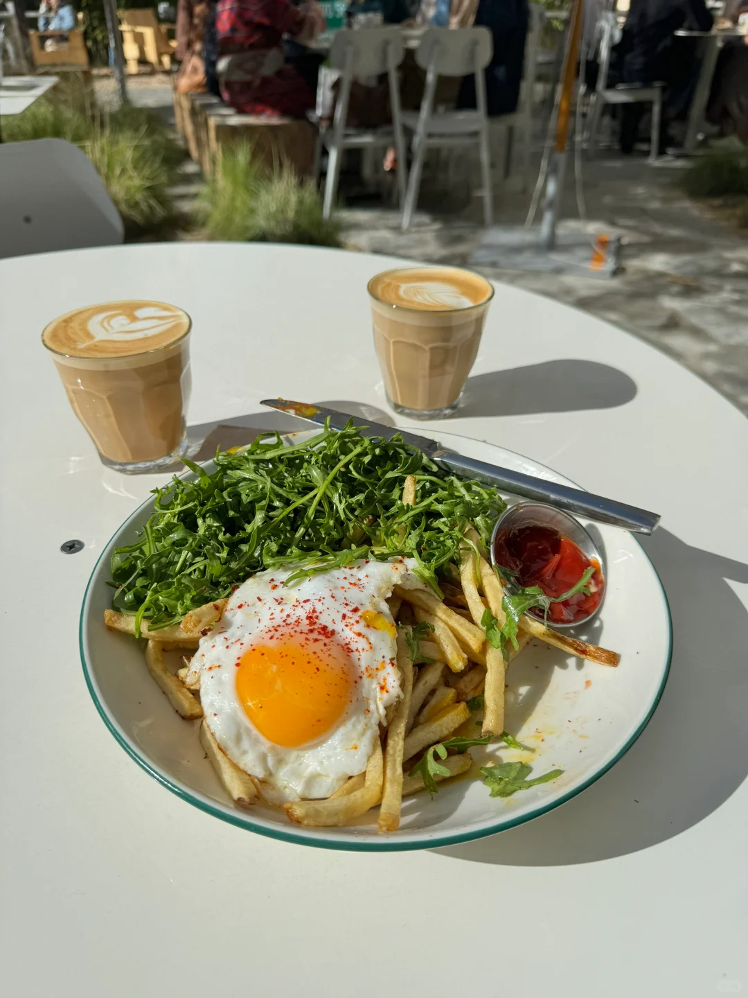 Work, Lunch, and WiFi: A Perfect Spot in Los Angeles