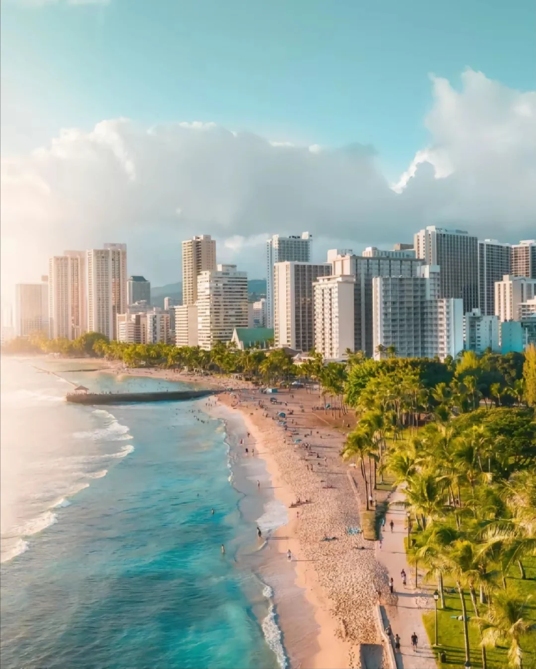 Selling Hilton Hawaiian Village Resort at a heartbreakingly low price 😭!