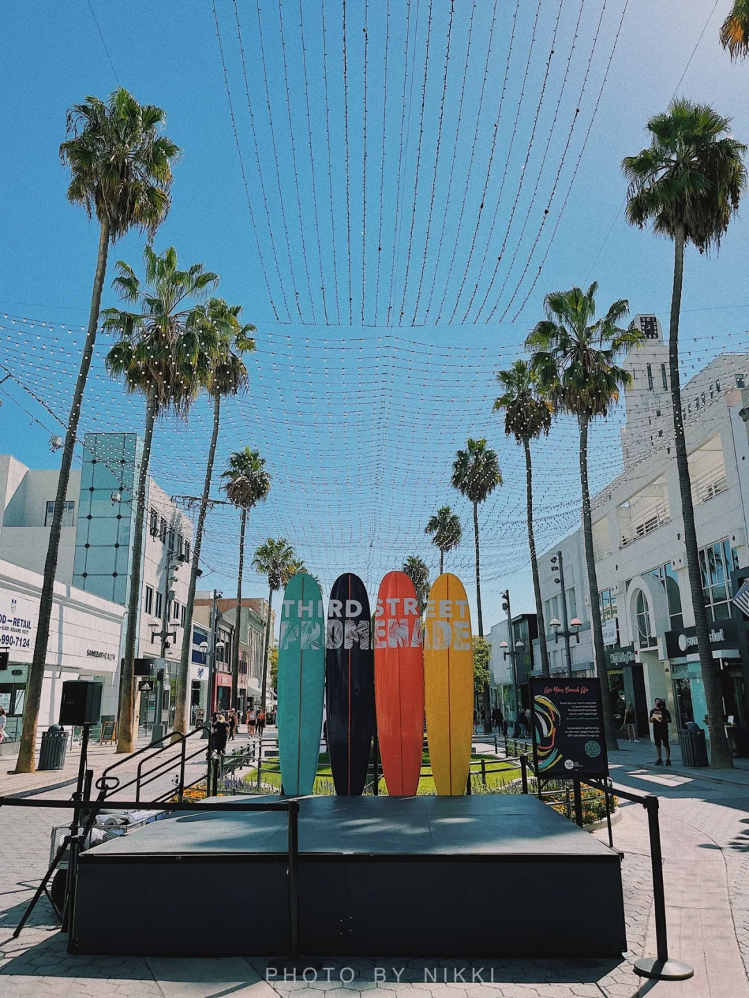 Where to Hang Out in LA This Weekend: Santa Monica's 3rd Street