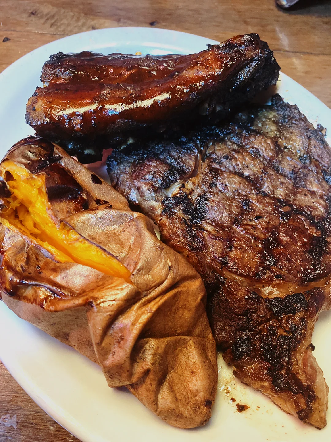 Dallas Foodie Guide | Affordable Steaks at Texas Roadhouse