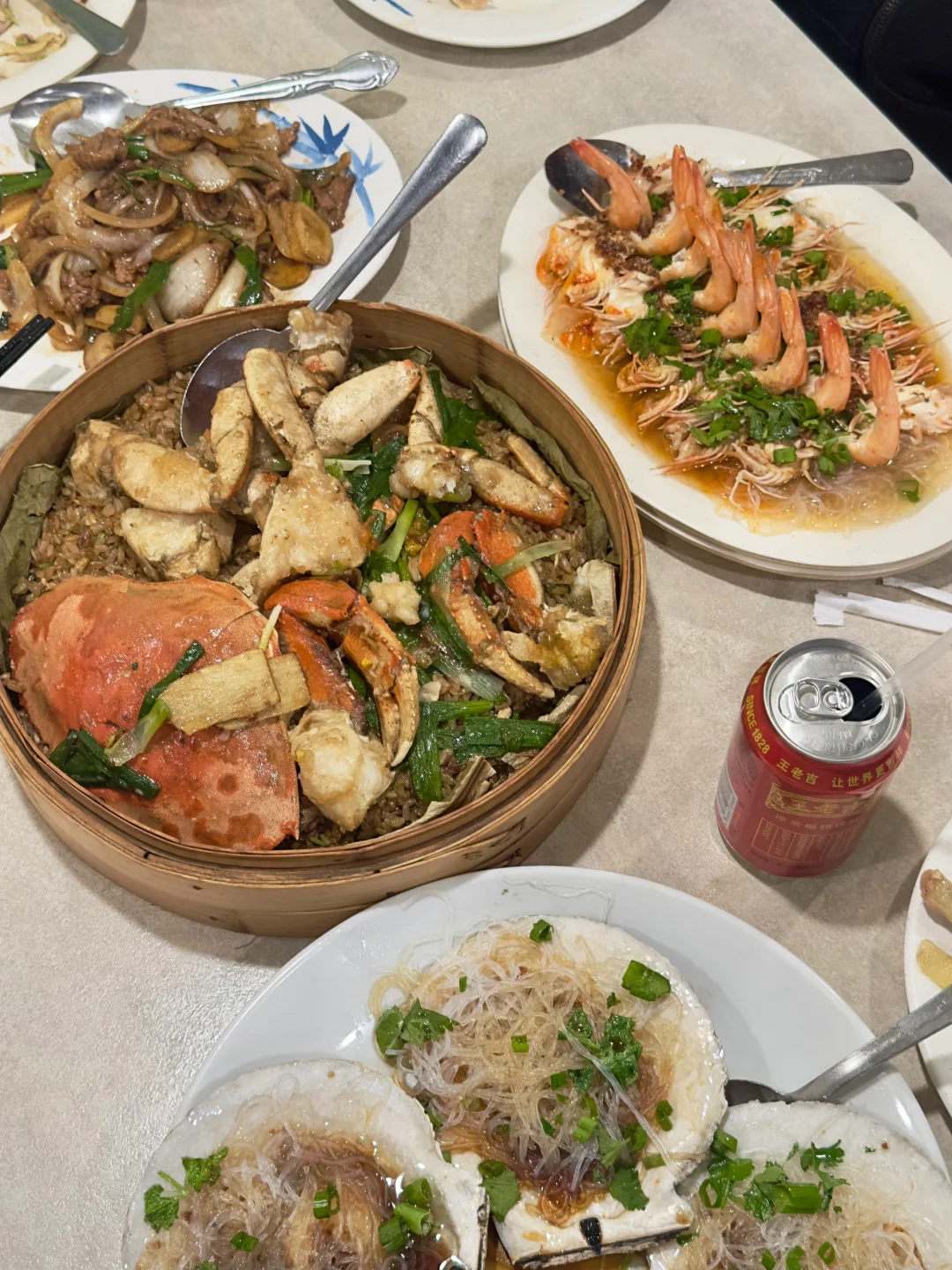 "Must-Try Cantonese Cuisine in Chicago!! 🦞"