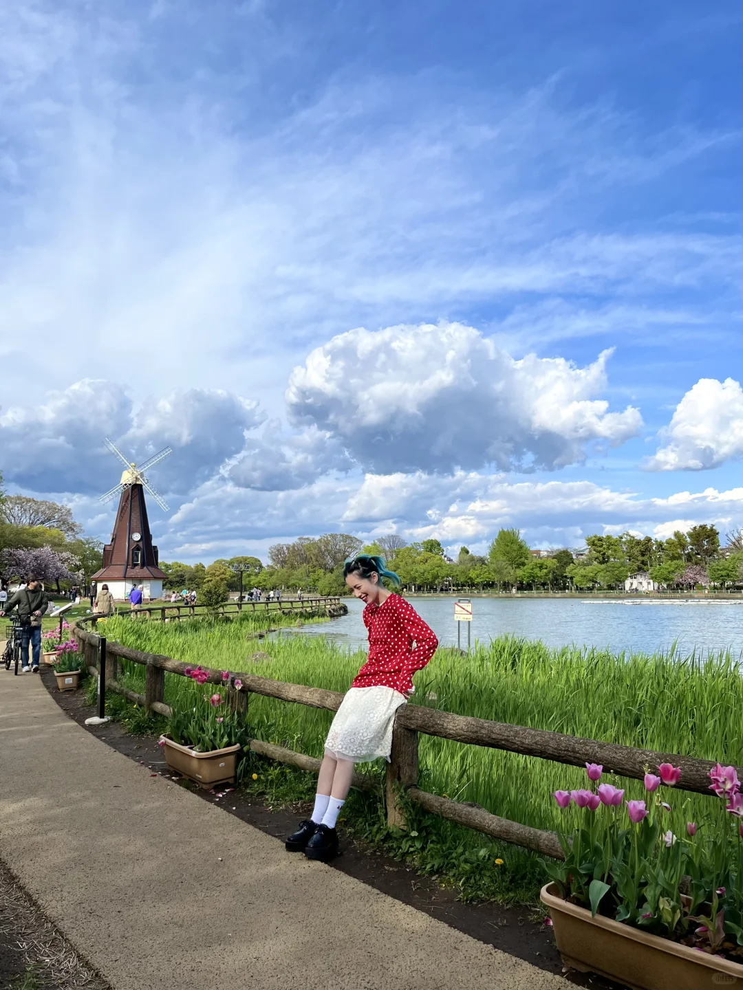 Floating Park 🌷 Stepped into an AI Painting