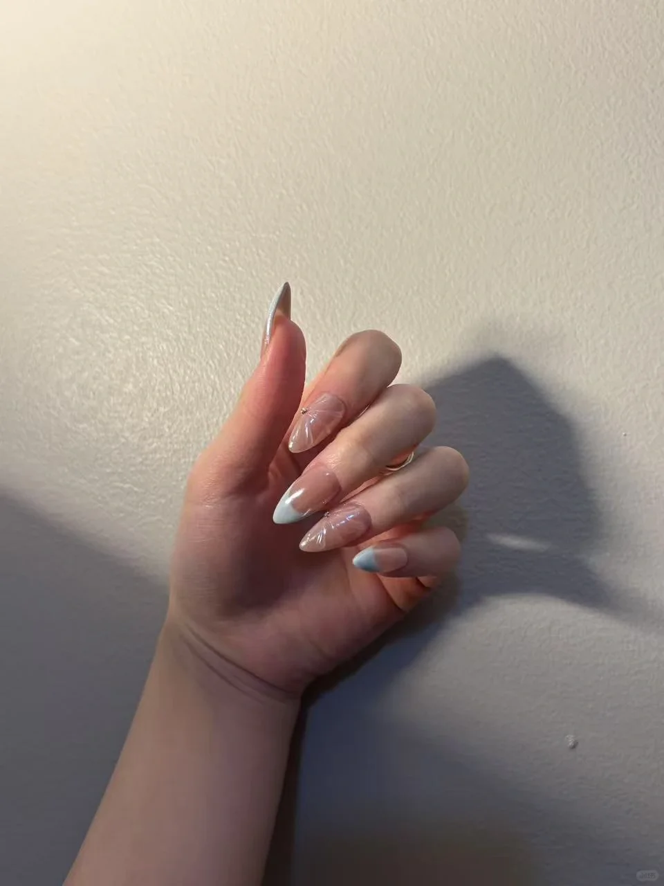 "Exploring a Nail Salon in Minneapolis Downtown! Already Visited Twice!"