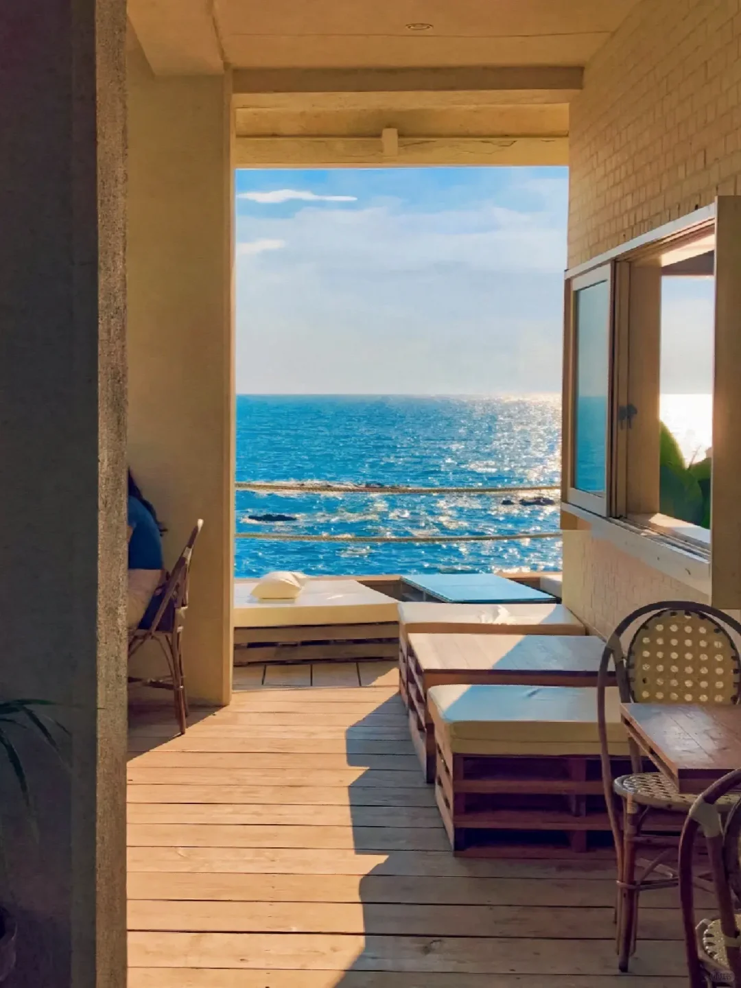 Kamakura, Japan | Zushi Beach 🌊 Café with a View of Mt. Fuji ☕️