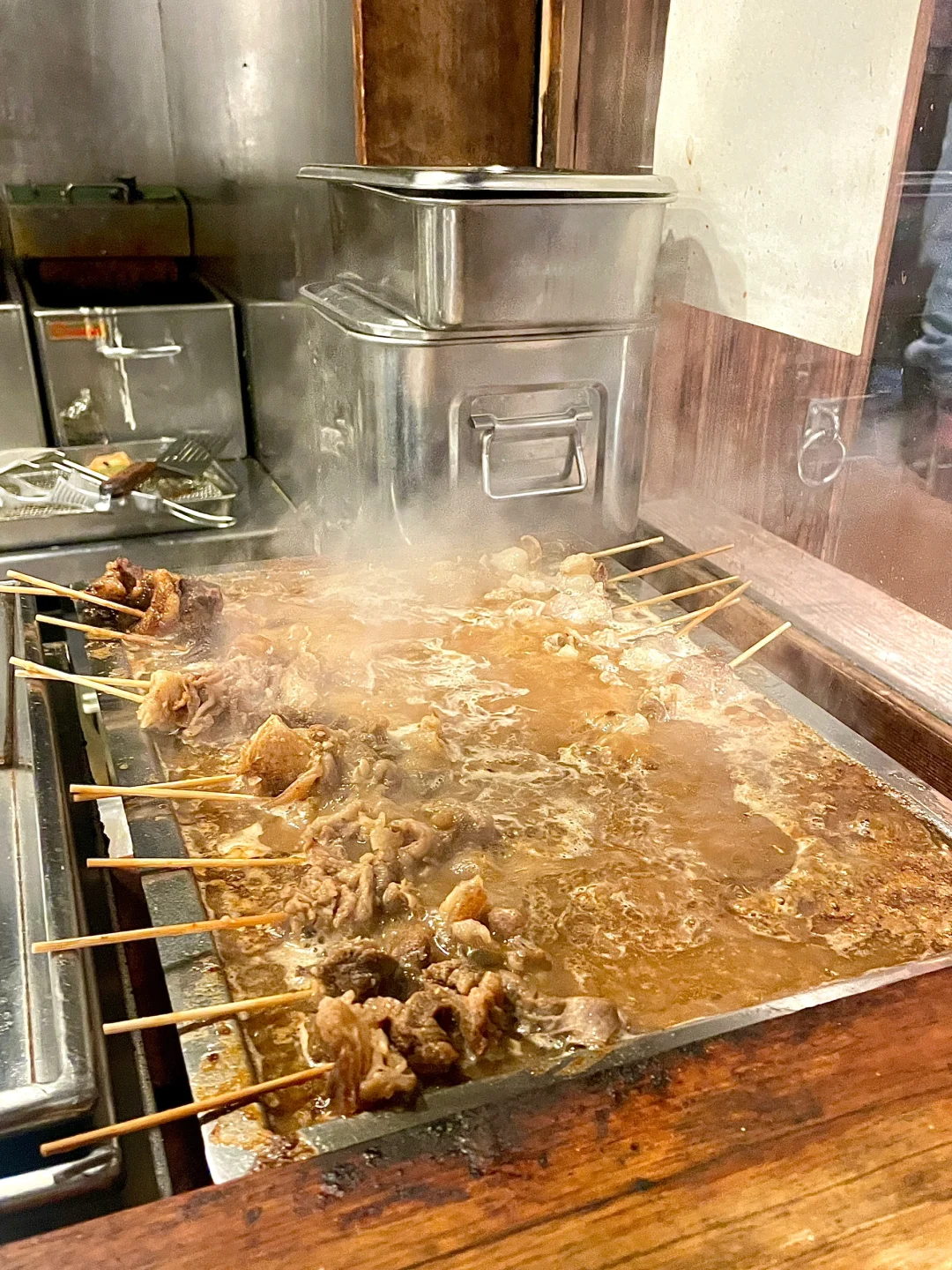 🇯🇵 In Kyoto, I got hooked by these sizzling skewers! So damn delicious!