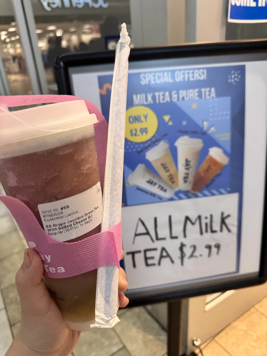 Southcenter Mall: JayTea's Giant Grapes