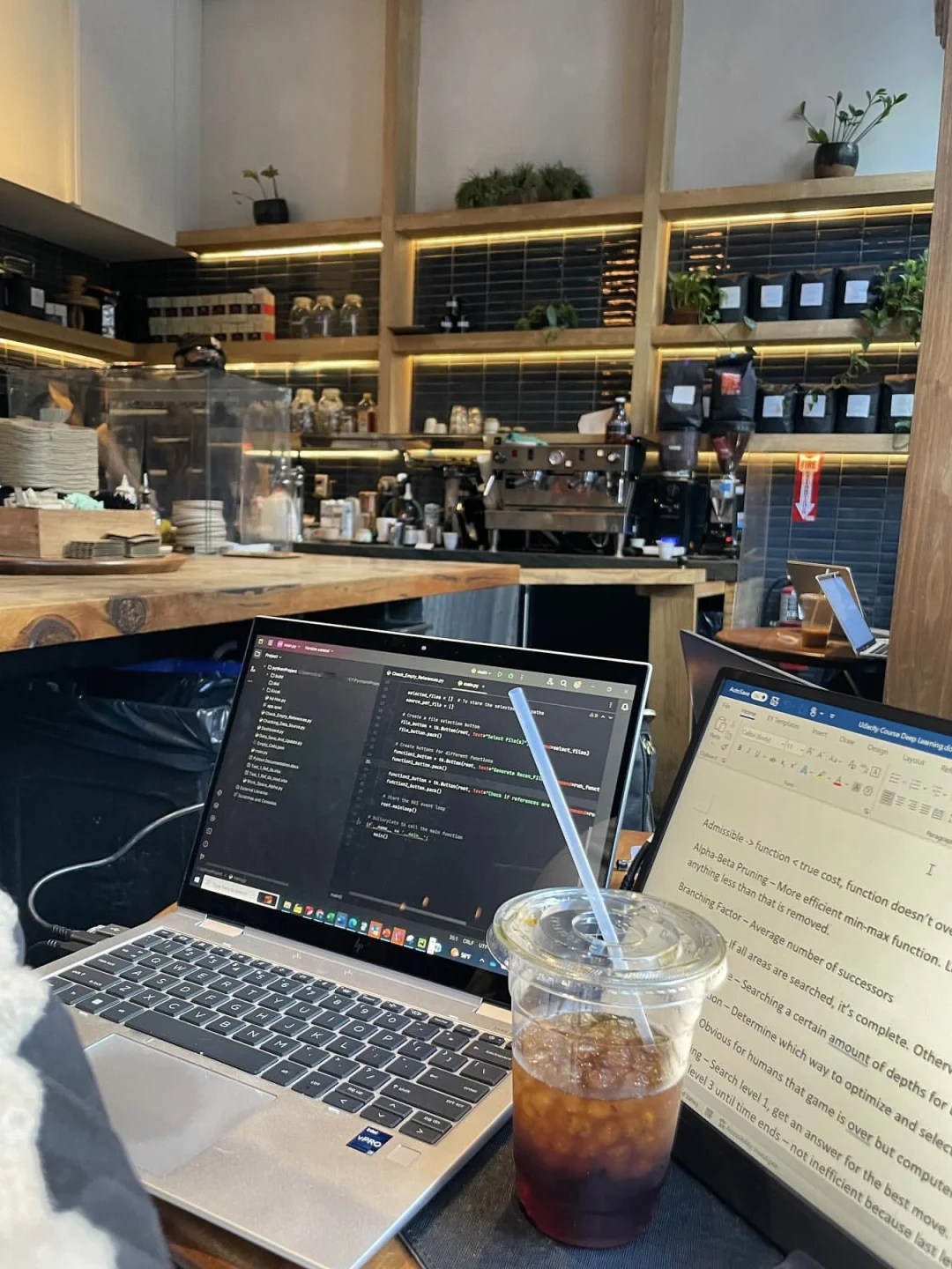 New York! Coffee Shops Where You Can Spend an Entire Afternoon Alone ☕️