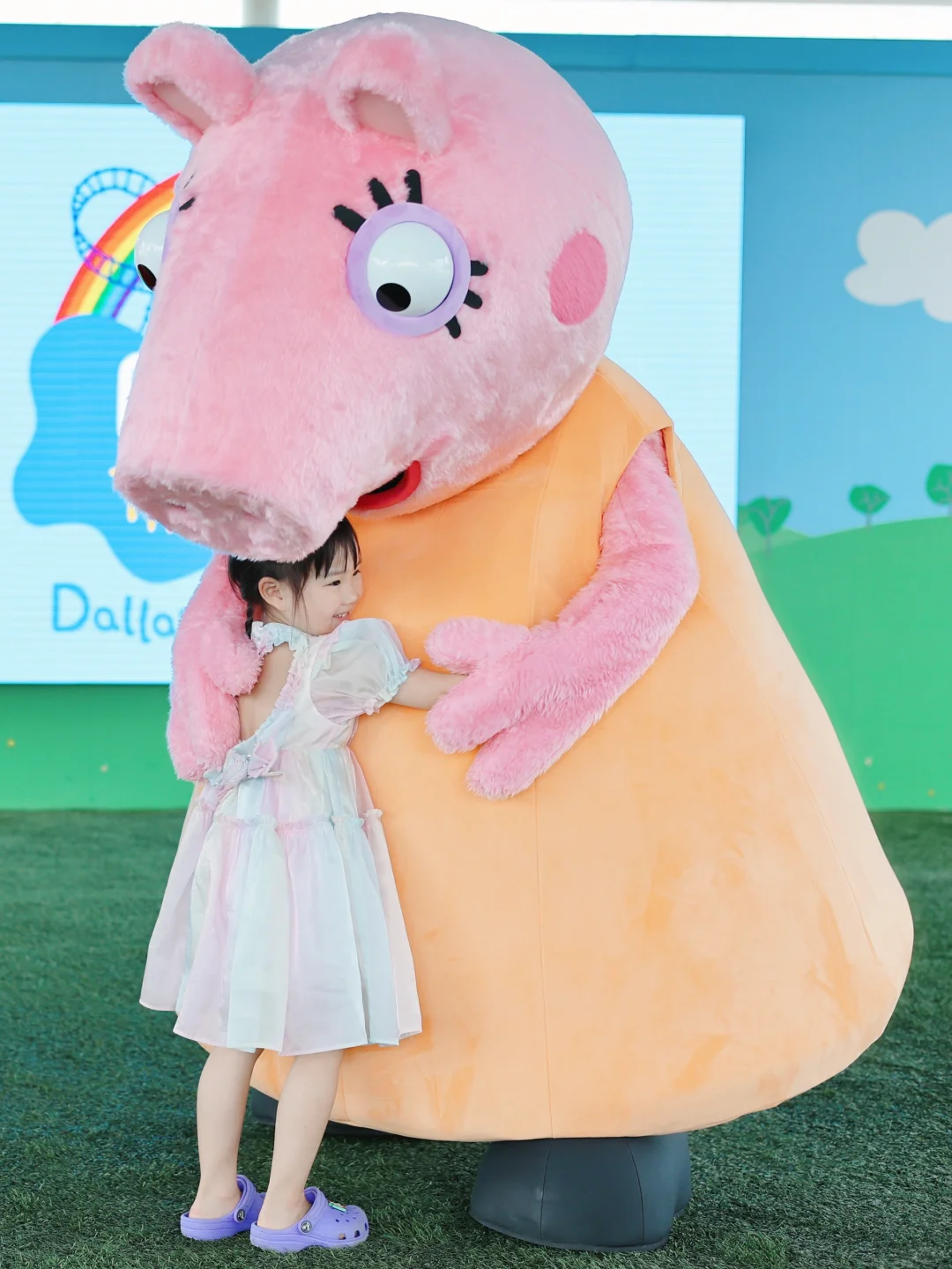 Photography Diary 📓 Exploring Dallas with Kids - Peppa Pig World