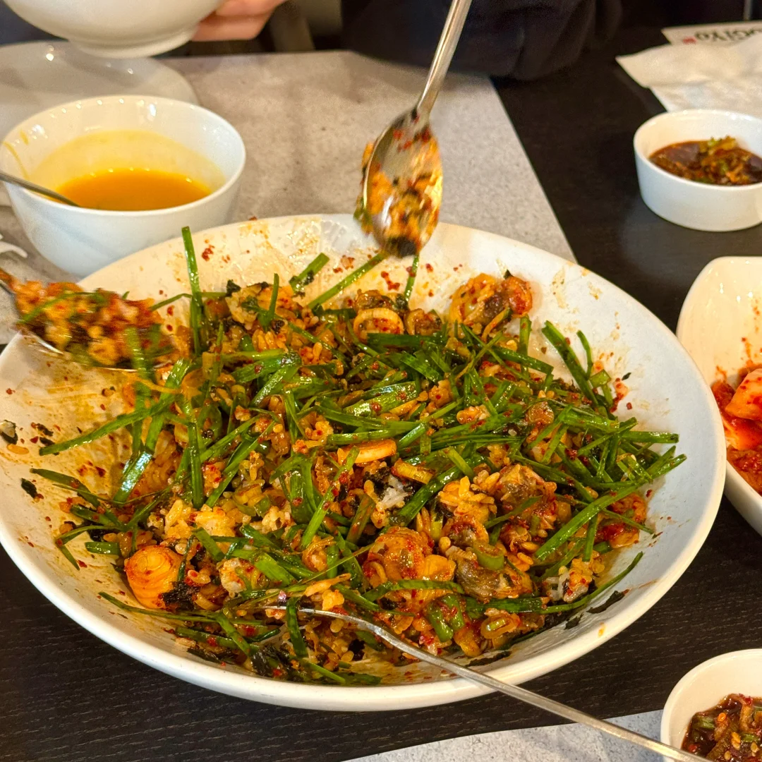 🇰🇷 Viral Clam Bibimbap 🤤 Finally Tried It at LA K-Town!!