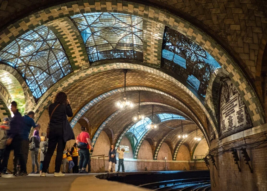 🇺🇸 NYC's Most Beautiful Subway Station 🚇 City Hall, How to Snag the Perfect Shot
