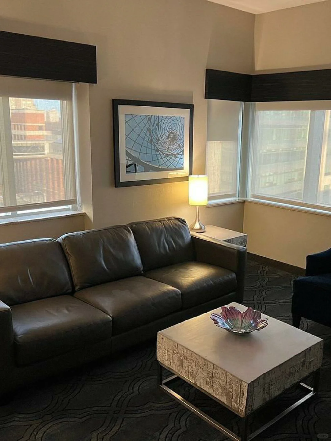 Check out this hotel in St. Louis—affordable and comfy! 🏨