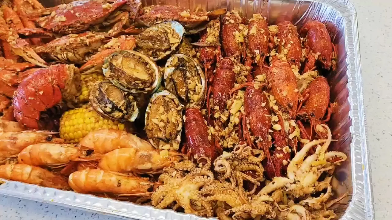 Dallas Handheld Seafood Feast