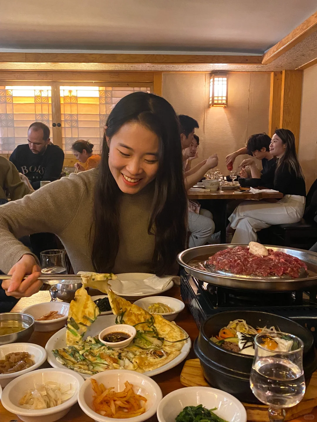 Spotted Paris Lu Yuxiao at the Korean spot I've been dying to try! 😉