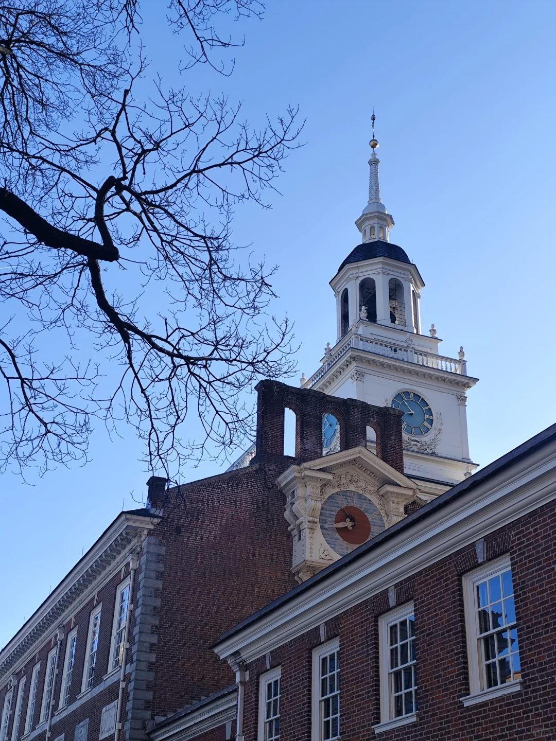 "Car-Free Solo Travel Guide to Philadelphia: Why You Should Stay for Two Days"