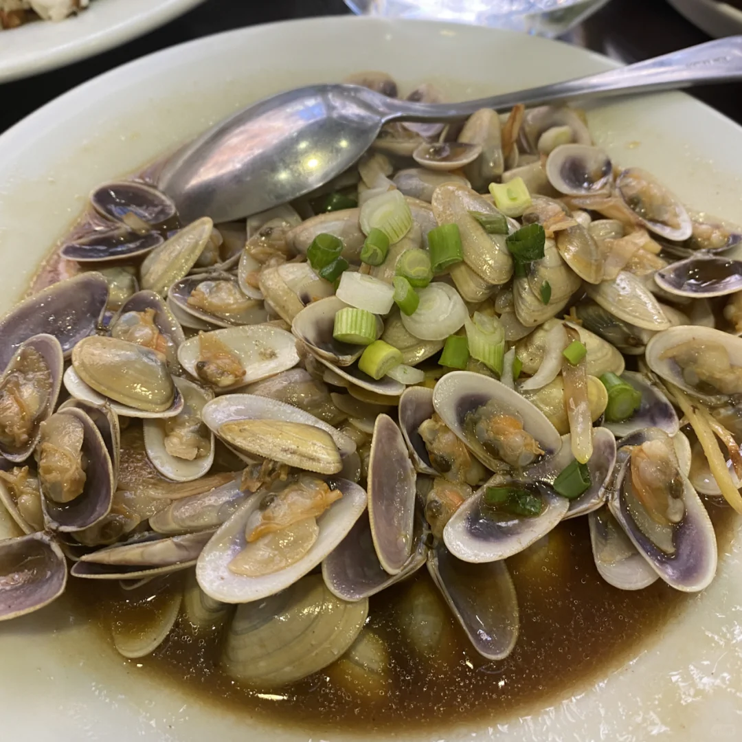 Paris Eats 🇫🇷 Crimee Food Stalls