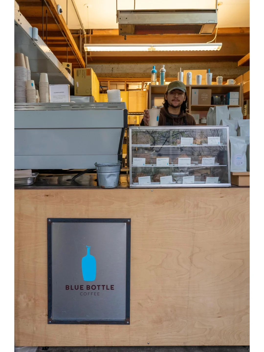 Reportedly the World's First Blue Bottle Coffee