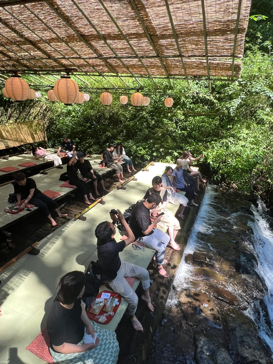 Kifune Shrine is totally worth it! The riverbed cuisine is so healing...😭