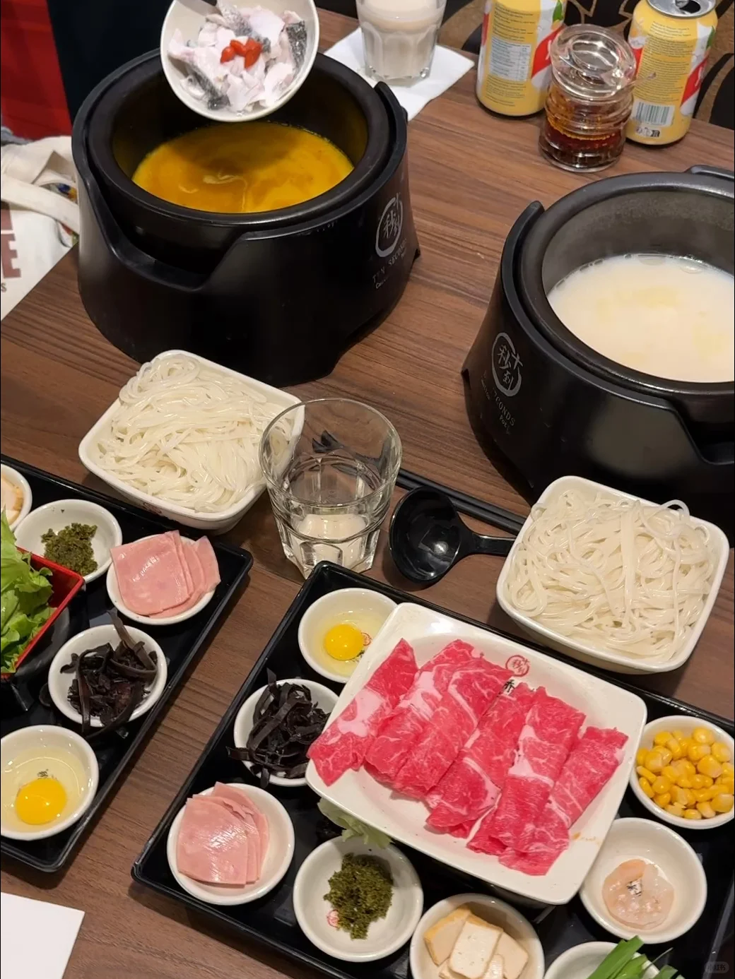 🇫🇷 Paris Now Has Shi Miao Dao's Yunnan Crossing Bridge Rice Noodles!