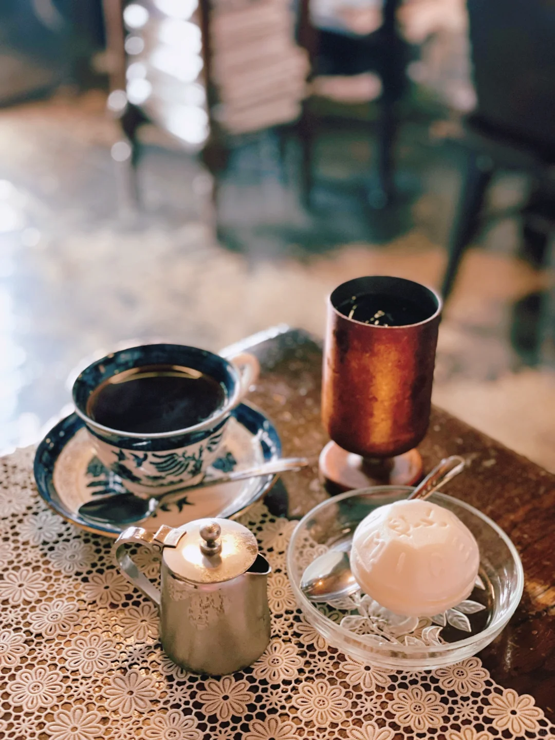 Osaka's Century-Old Café | The Prices Made Me Cry