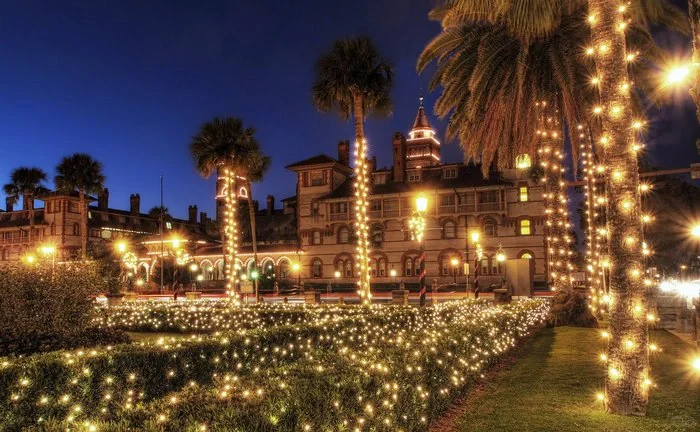12 Must-See Christmas Light Shows in Florida