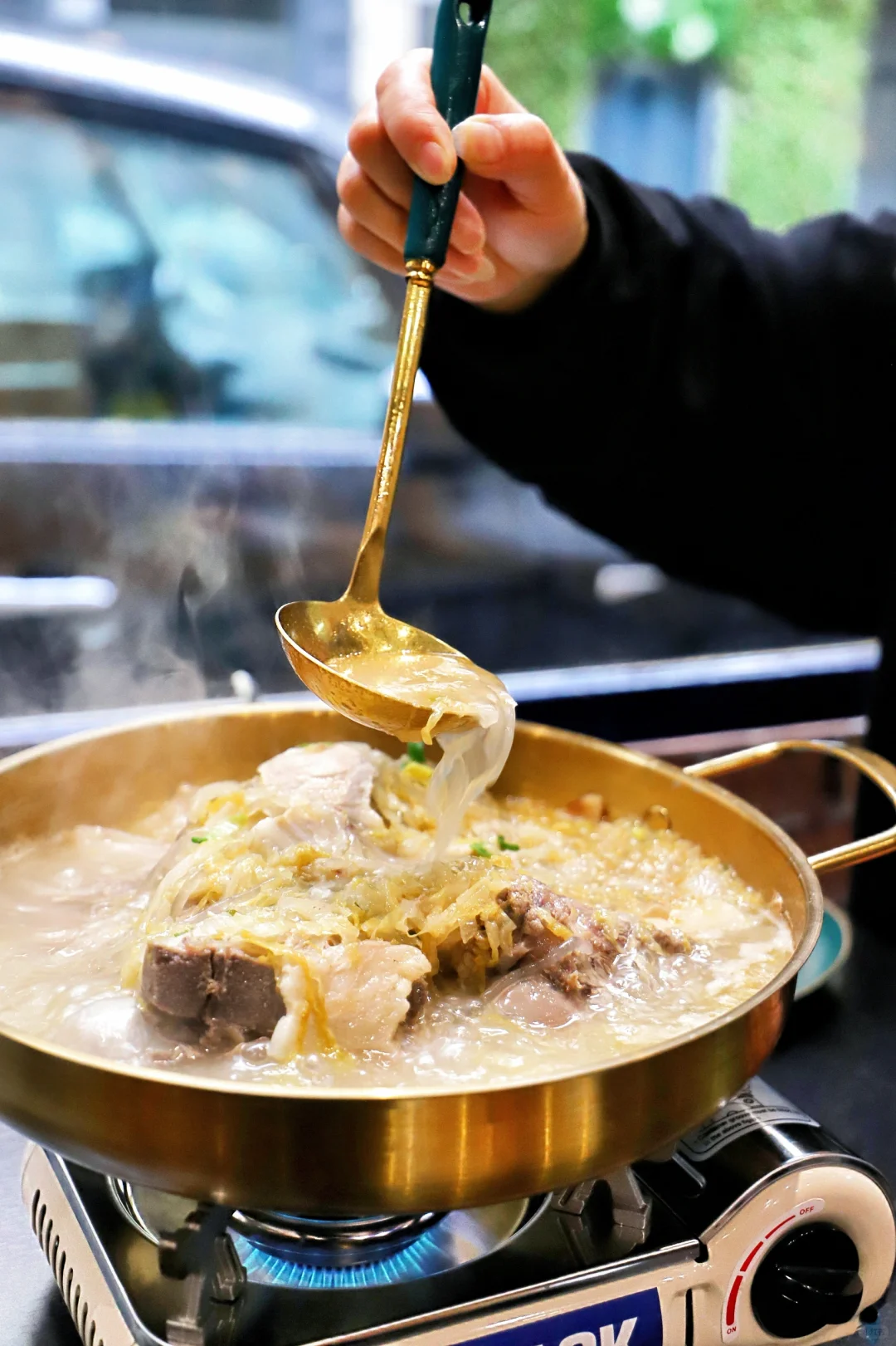 This Pork Bone Stew with Sauerkraut and Vermicelli in Paris is Absolutely Amazing!! 🍖