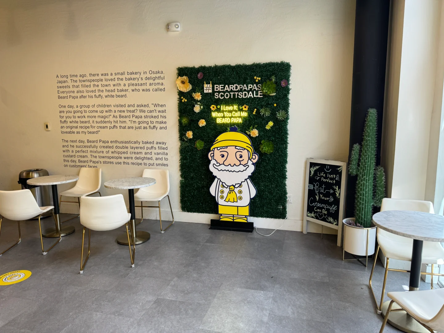 What to Eat in Phoenix - Beard Papa