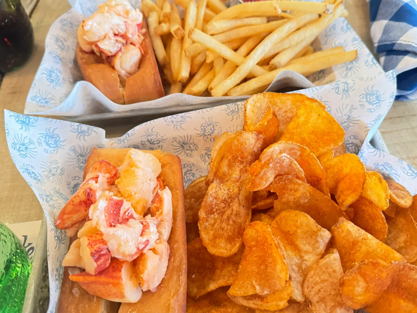 What? St. Louis Actually Has Lobster Rolls?