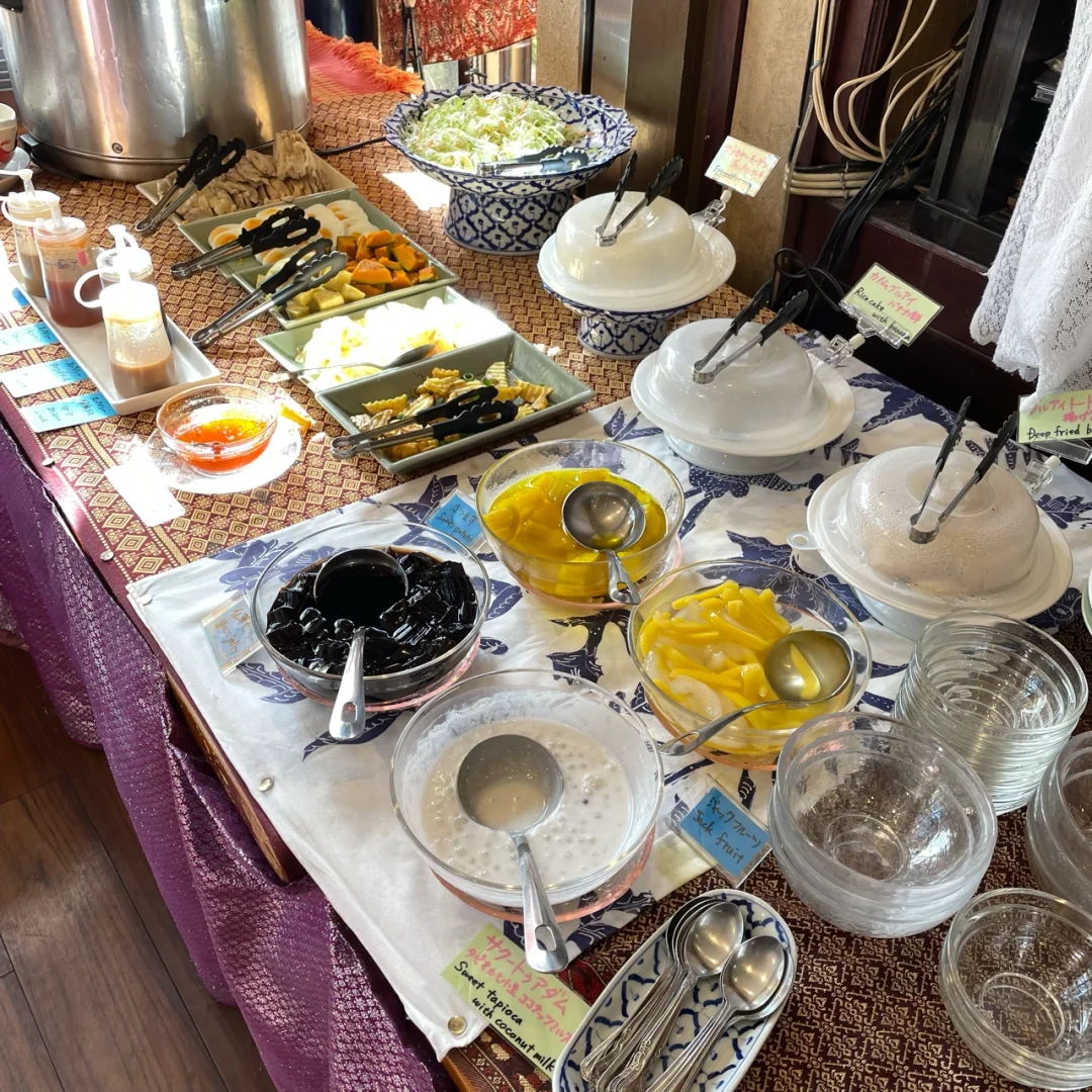 🌸 Kyoto Food Hunt | 🇹🇭 Super Affordable Thai Buffet 🍴