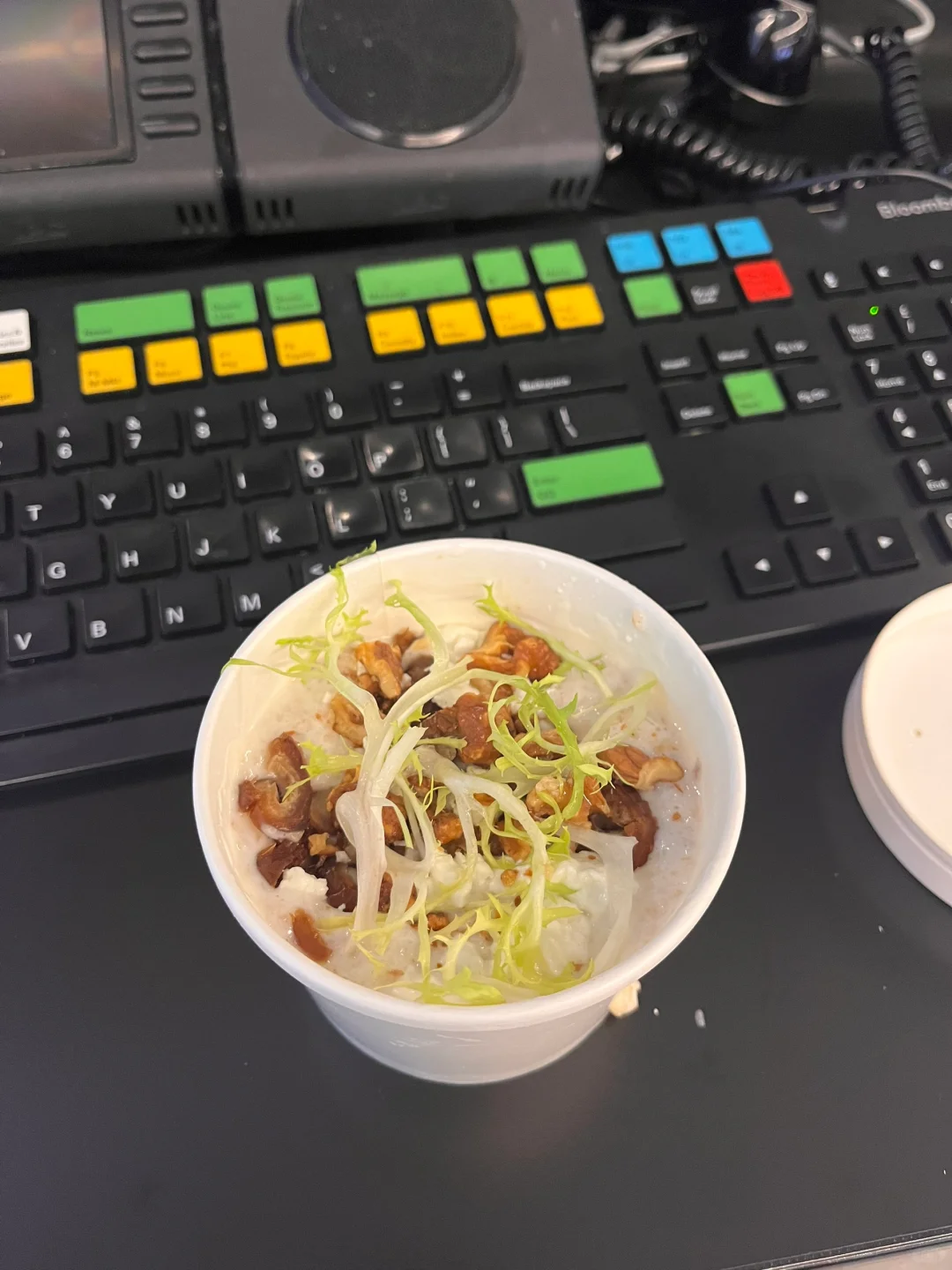 Hidden Gems in NYC Eats / Let's See Who's More Out of the Loop