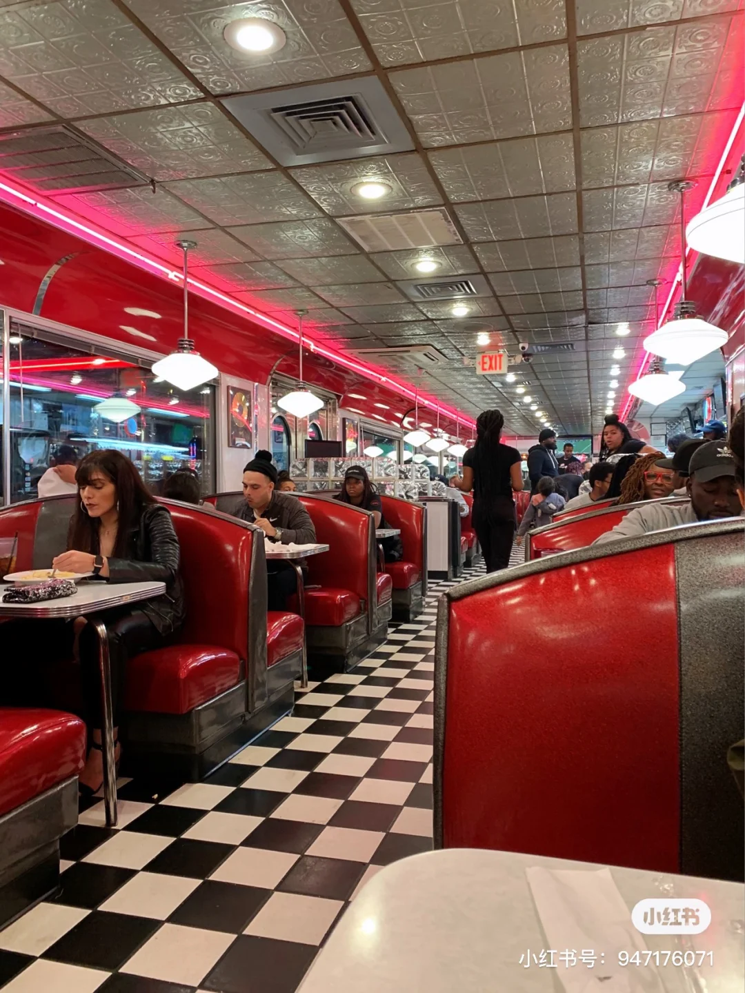 #TravelPhotographyVibes: Exploring Charlotte, North Carolina's Hidden Gems