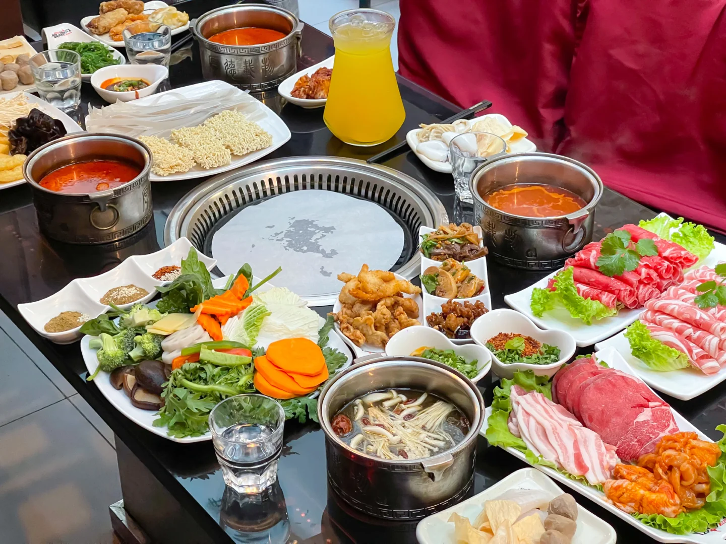 ❥ Paris | DIY Hot Pot + BBQ | Stuffed to the Brim