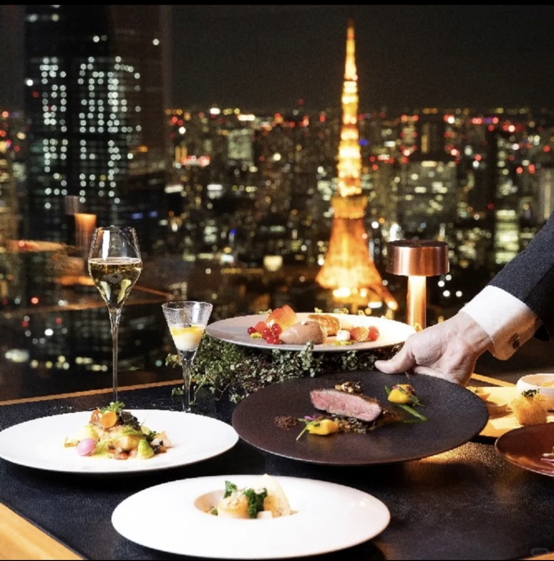 Foodie Alert: Romantic Date Spot on the 52nd Floor in Roppongi