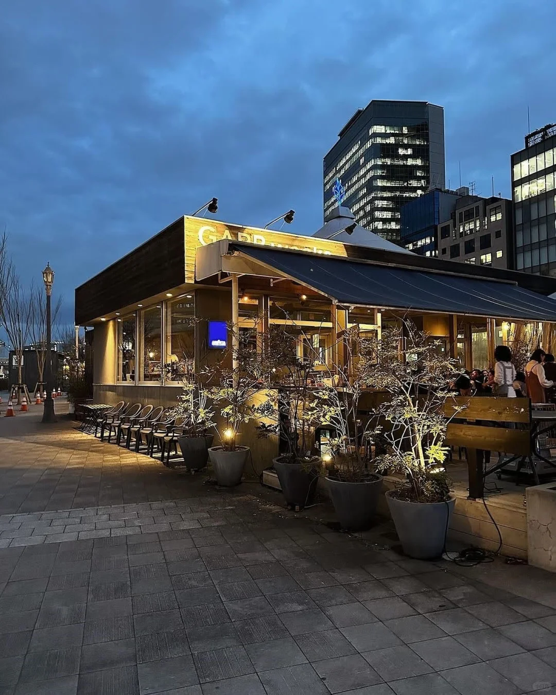 Osaka | This Restaurant, E-people's Paradise, I-people Flee Fast