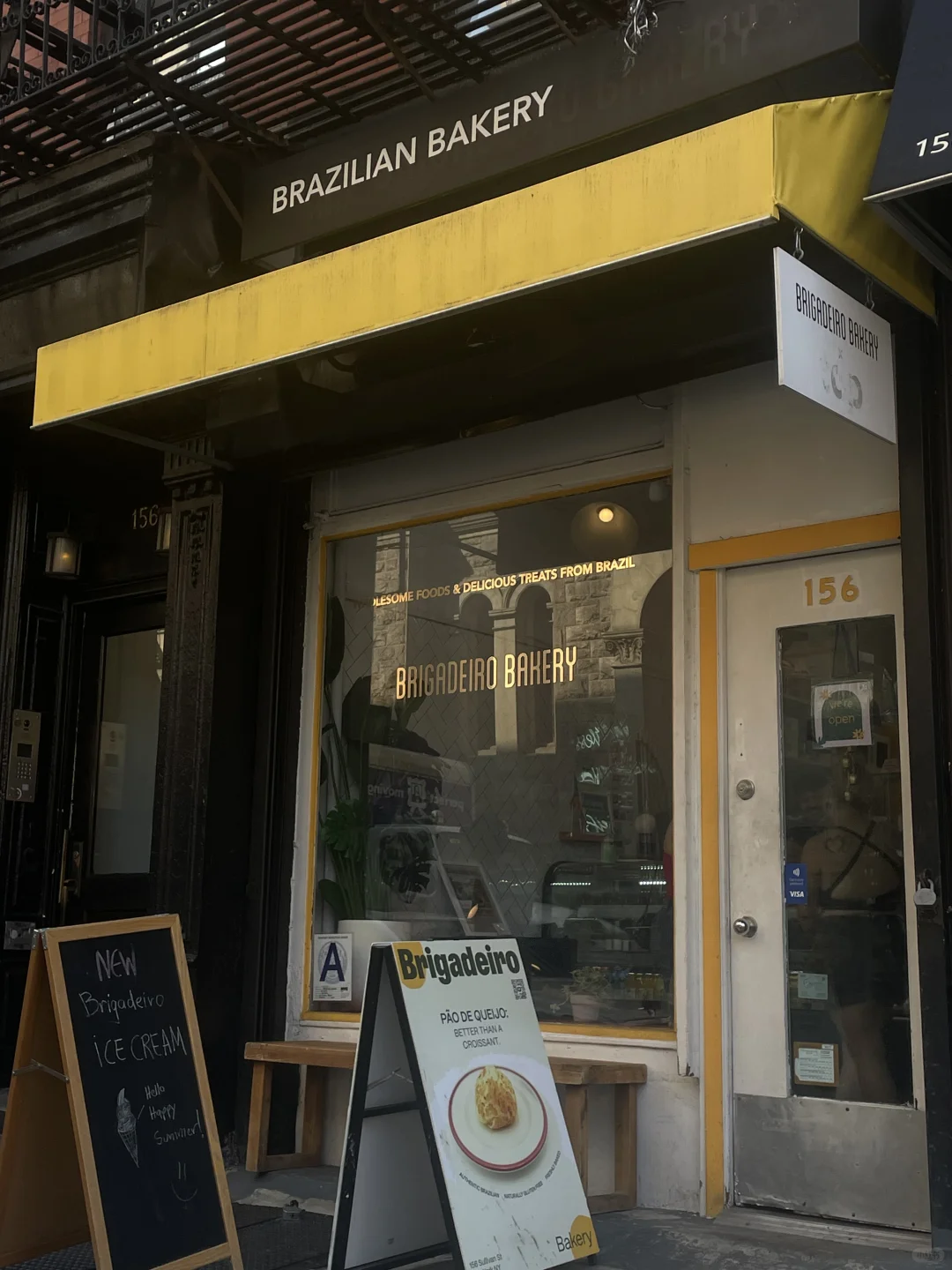 Indulge in a Chewy Brazilian Pão de Queijo This Autumn