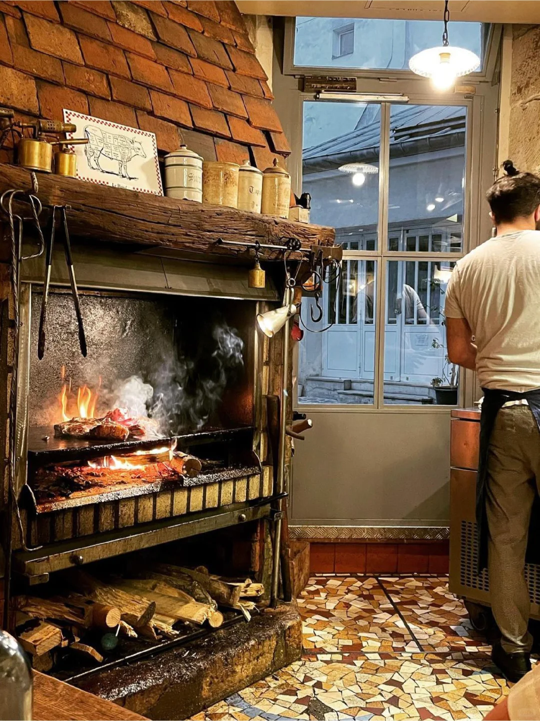 Living in Paris for 10 Years 🍖 My Secret Family-Style Steak Restaurant