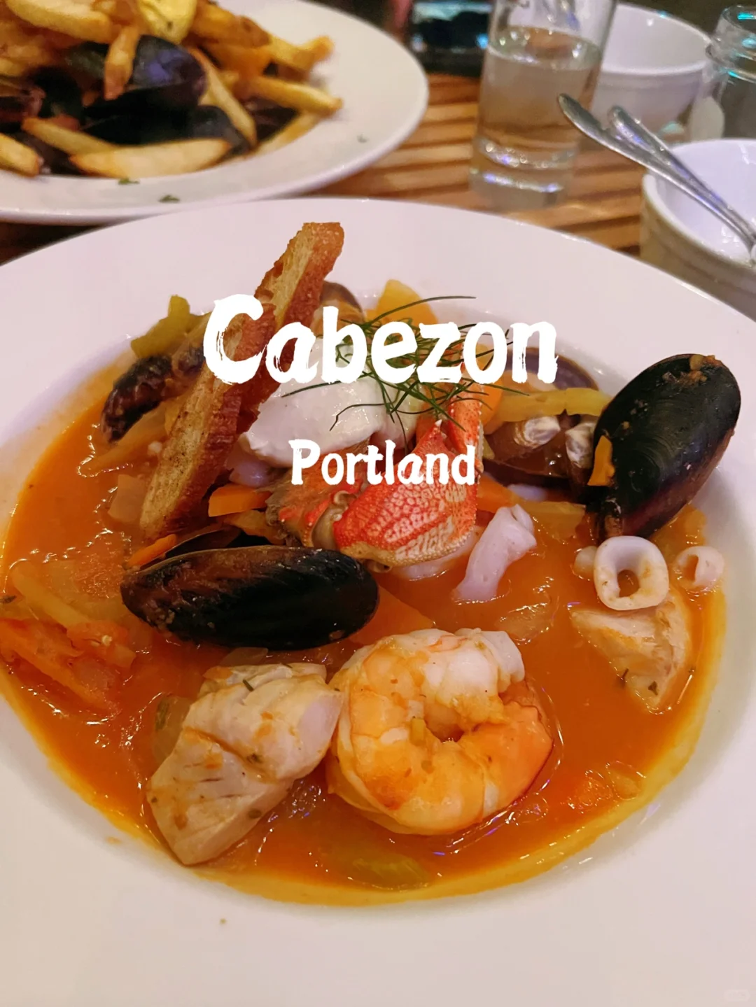 "Portland Food Exploration: Savoring Seafood at Cabezon, an American Restaurant 🦀️"