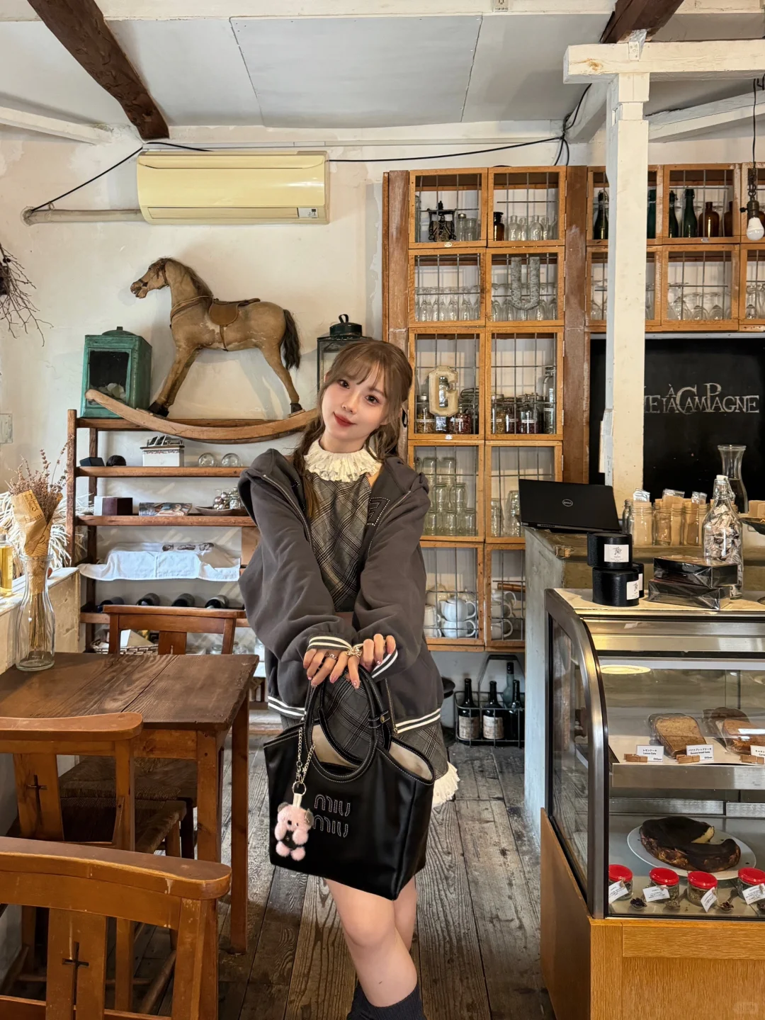 📷 I Found a Hidden Gem Coffee Shop in Tokyo!!