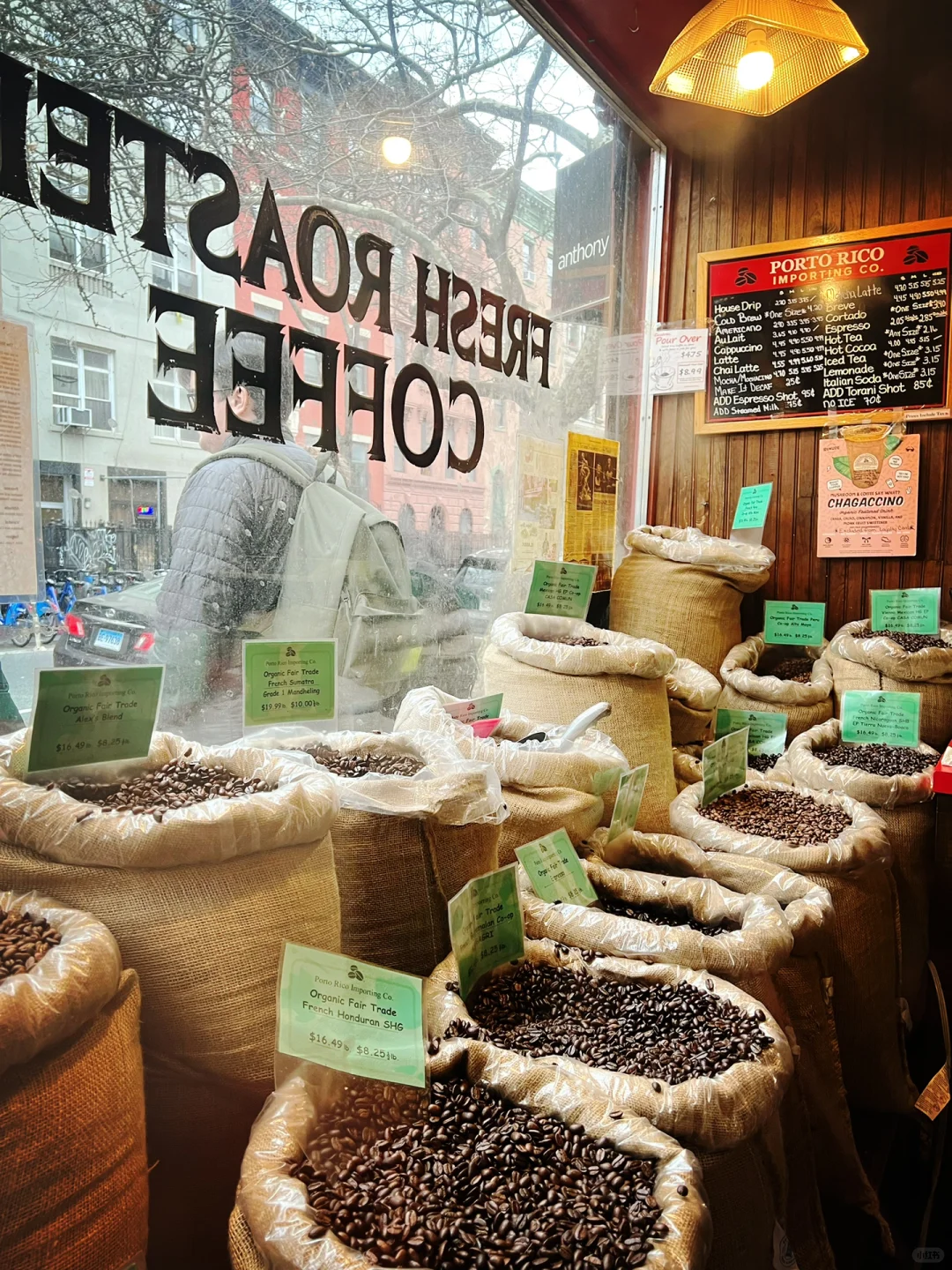 NYC Coffee Lovers, This Spot's a Must for Beans & Brews! ☕️