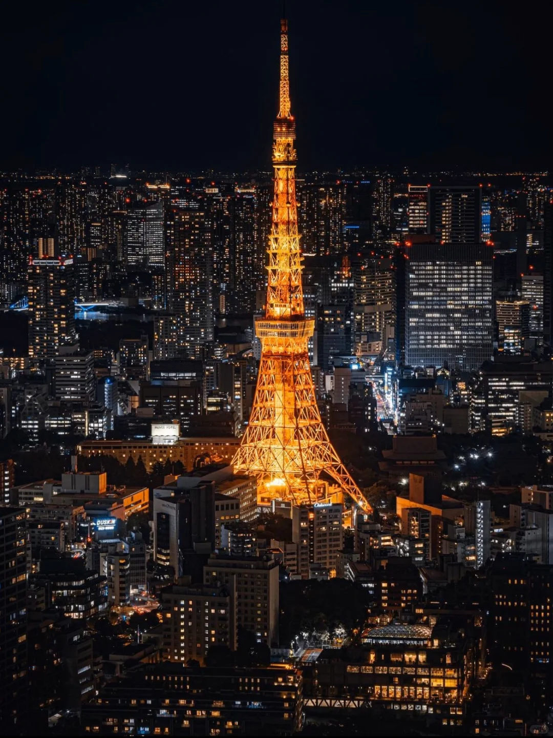 "Don't Miss the Restaurant with a Stunning Panoramic View of Tokyo Tower🗼! Save This Spot ASAP! 🥰"
