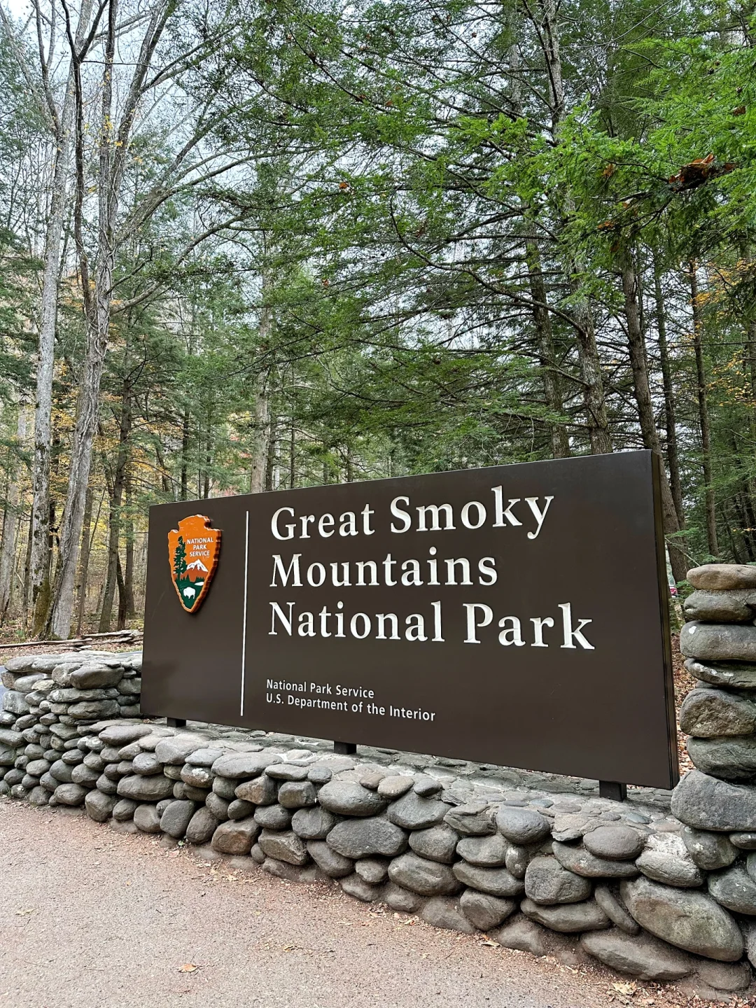 Great Smoky Mountains National Park: A 3-Day, 2-Night Pet-Friendly Travel Guide 🍁