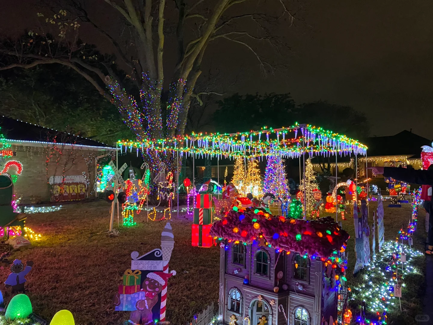 Best Christmas Light Displays to See in Dallas